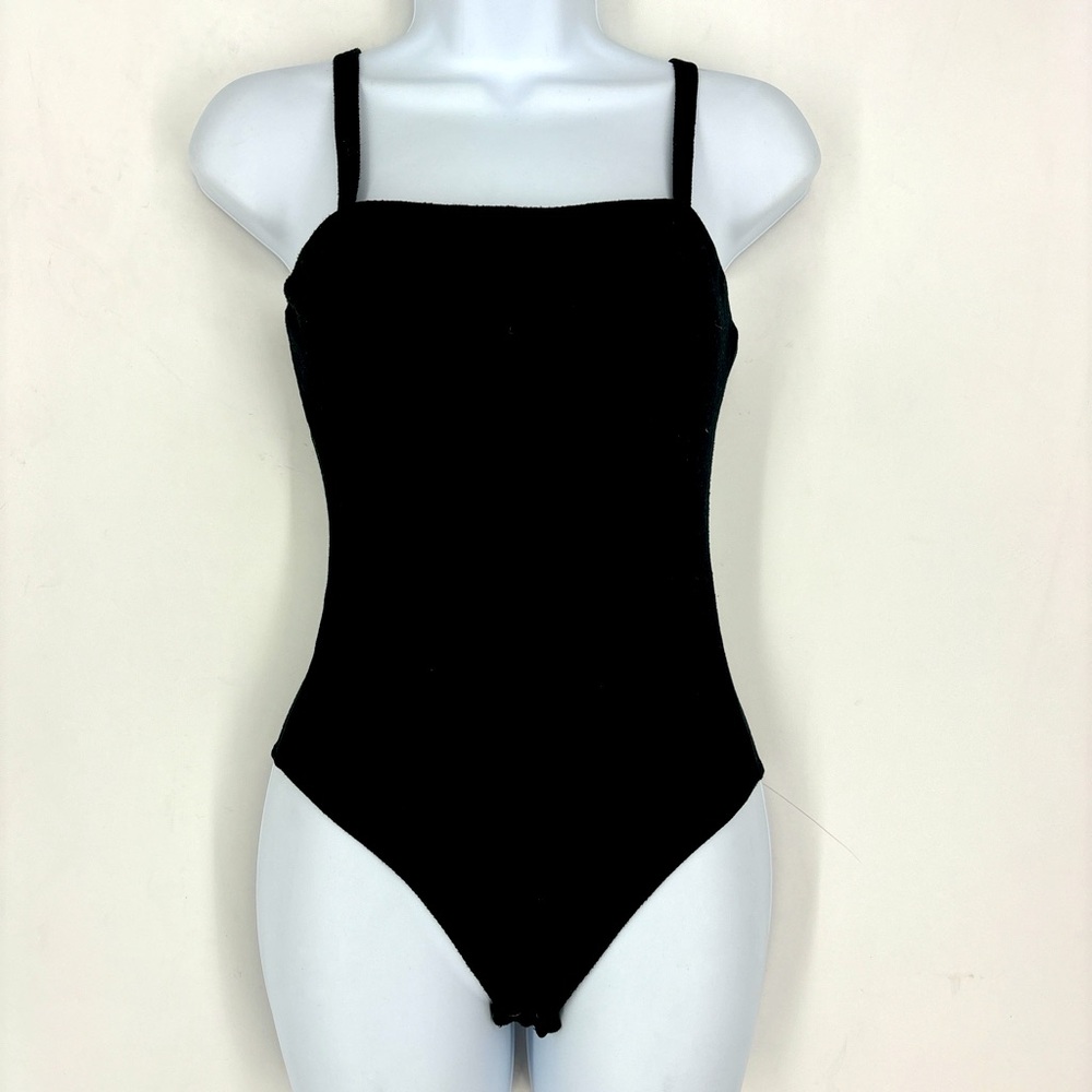 Hollister Slim Tank Ribbed Bodysuit Lined Bra Shelf Small Comfy Soft Black Party
